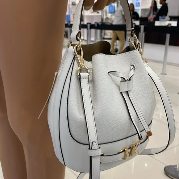 MICHAEL KORS
Reed Medium Pebbled Leather Bucket Bag Satchel Crossbody Handbag - Picture 12 of 16